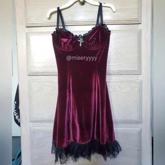 strapless open back dress Widow Gothic Lace Bustier Sleeveless Maxi Dress main image 1